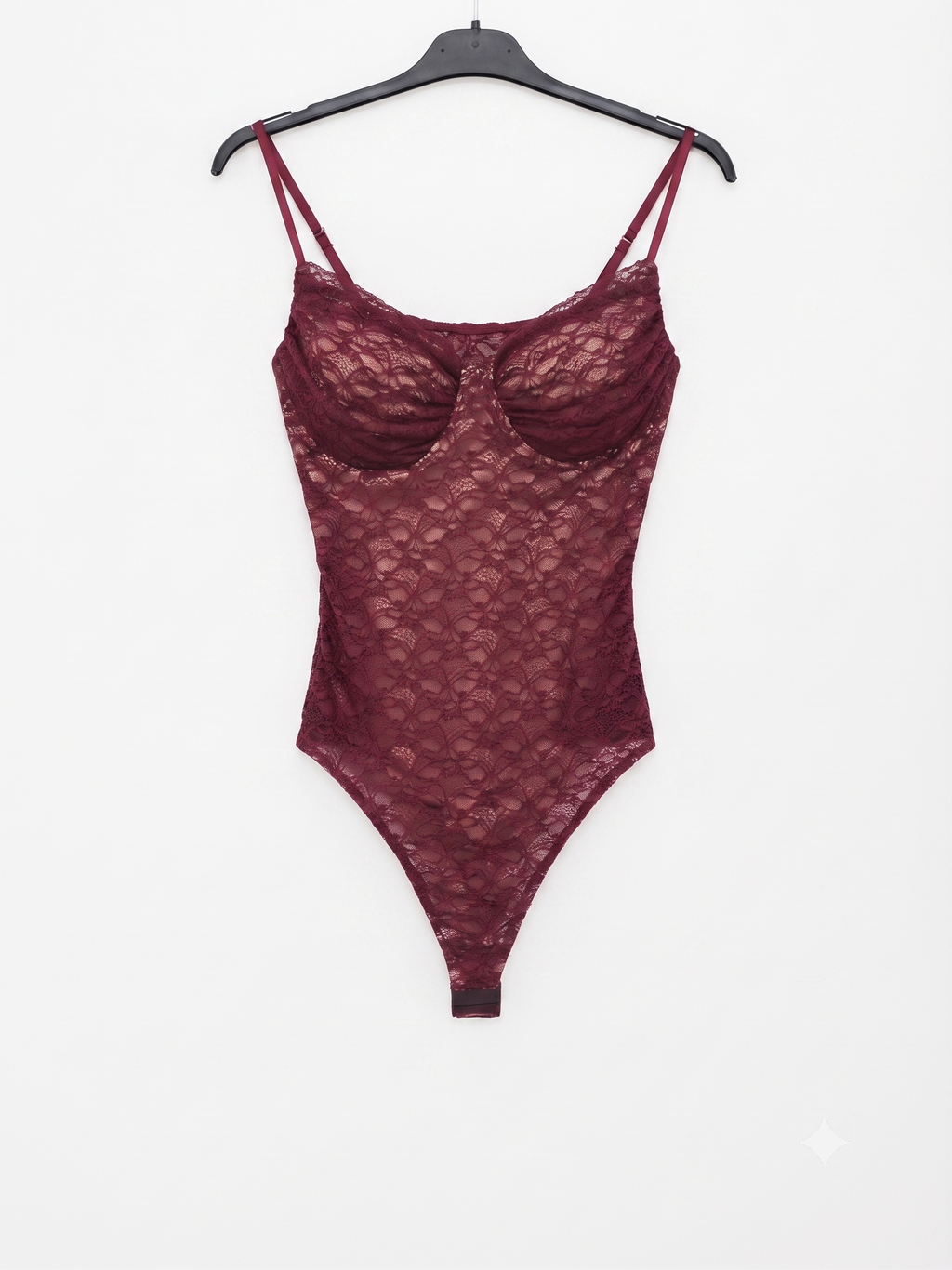 Body di pizzo con coppe