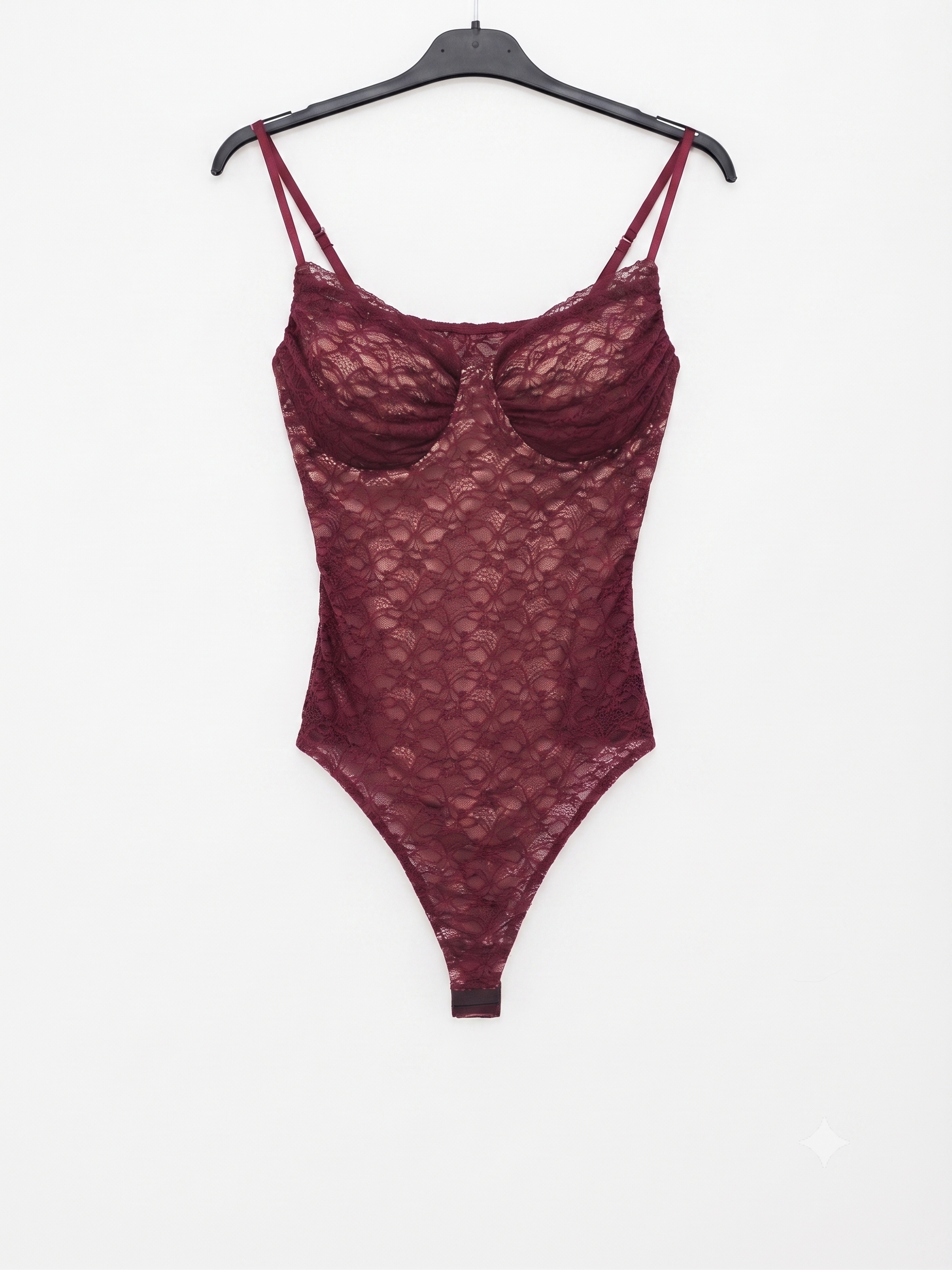 Body di pizzo con coppe