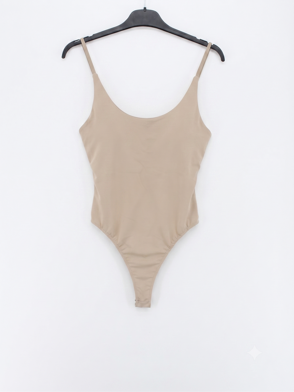 Body con coppe