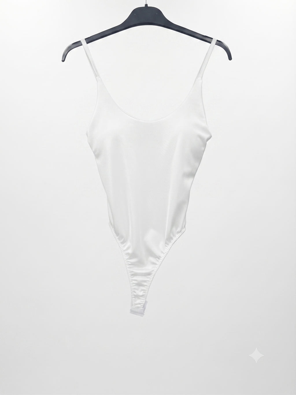 Body con coppe