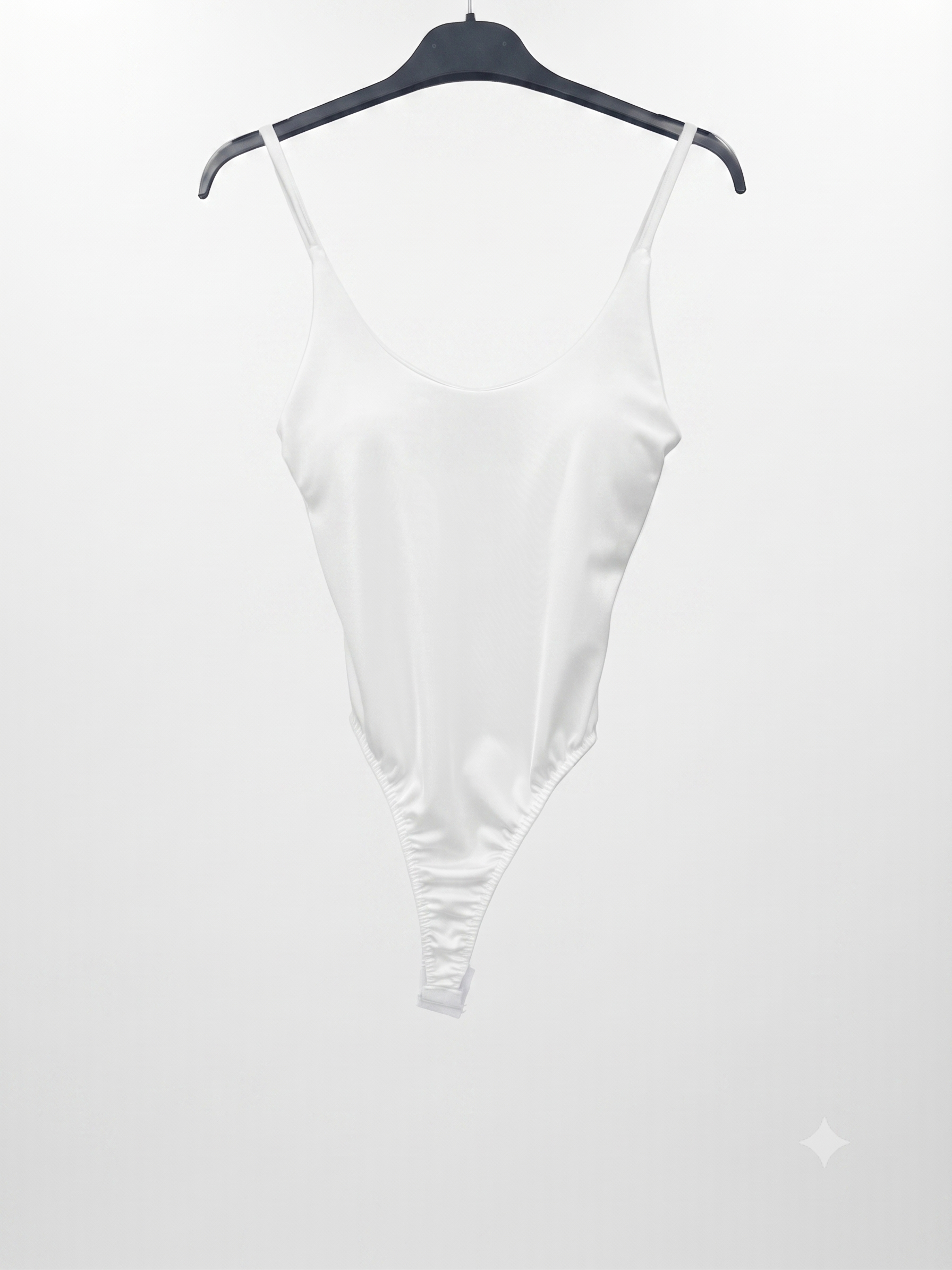 Body con coppe