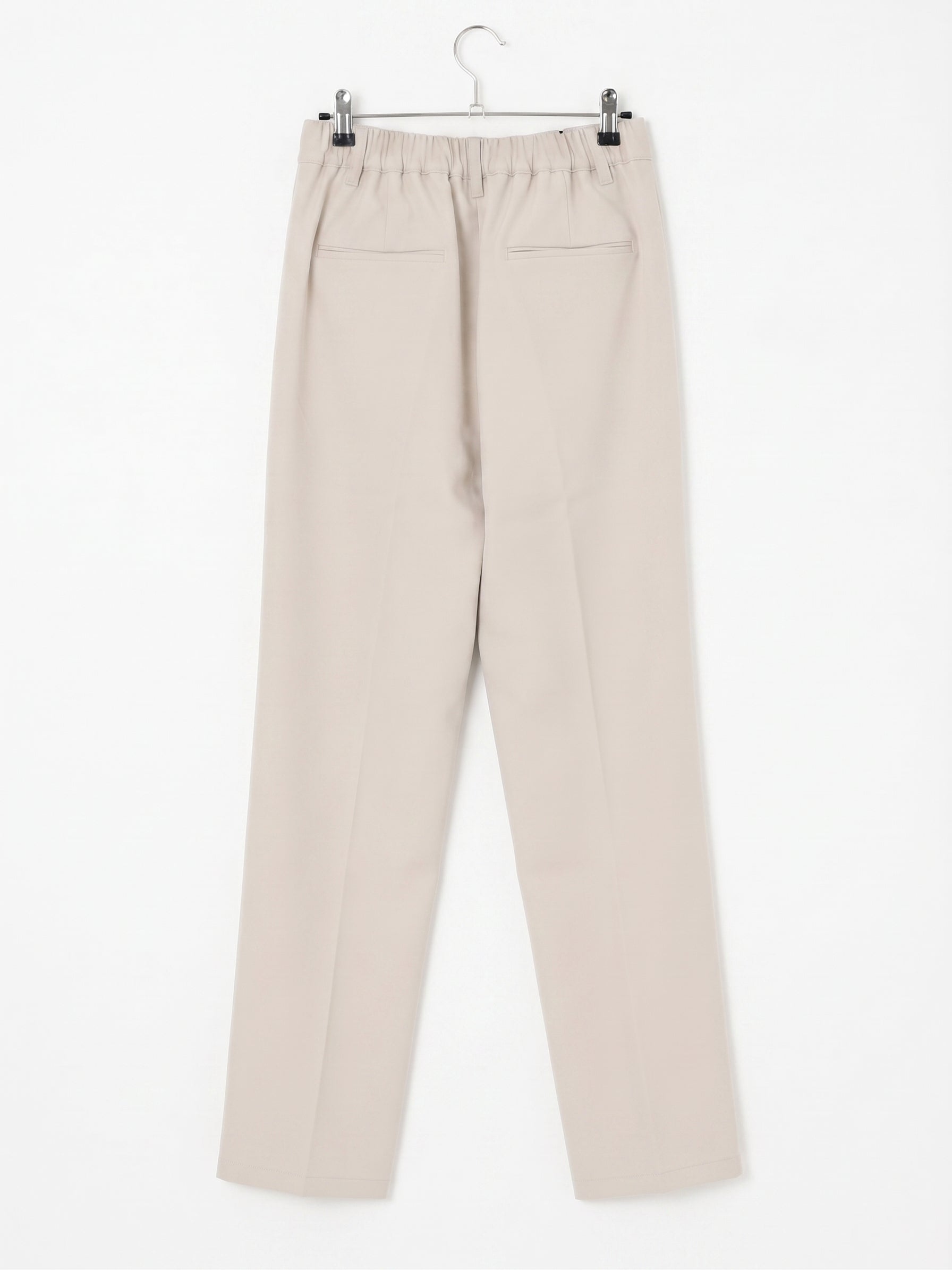 Coordinato con bottoni elegante